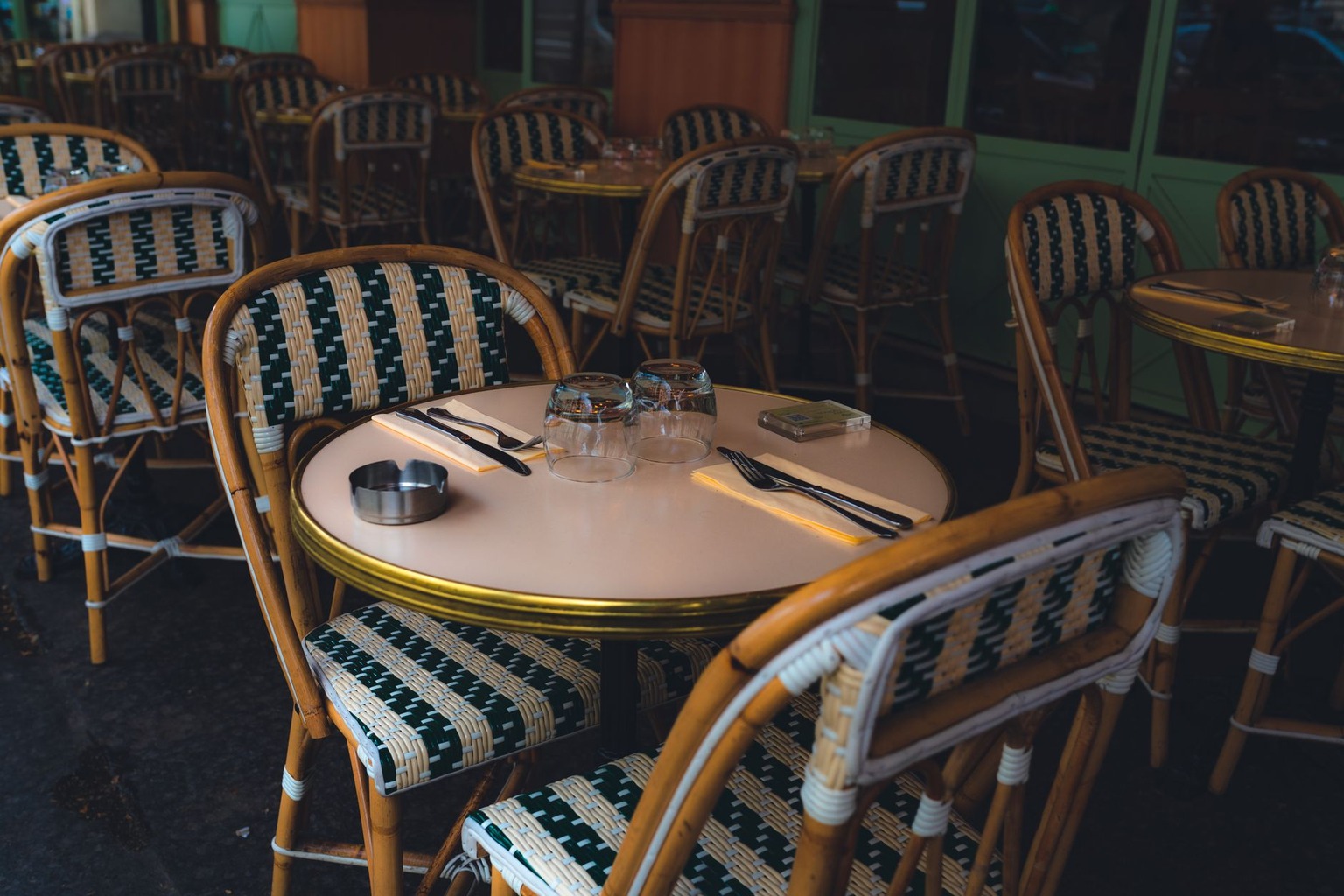 Cultural etiquette tips for client meetings abroad — Master the Art of Small Talk, But Know When to Stop Cultural etiquette tips for client meetings abroad — Master the Art of Small Talk, But Know When to Stop